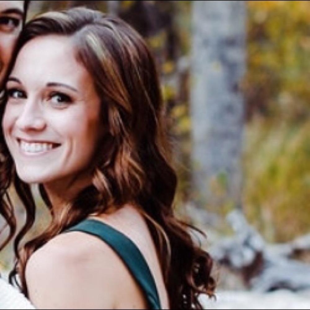 Meet your Posher, Courtney